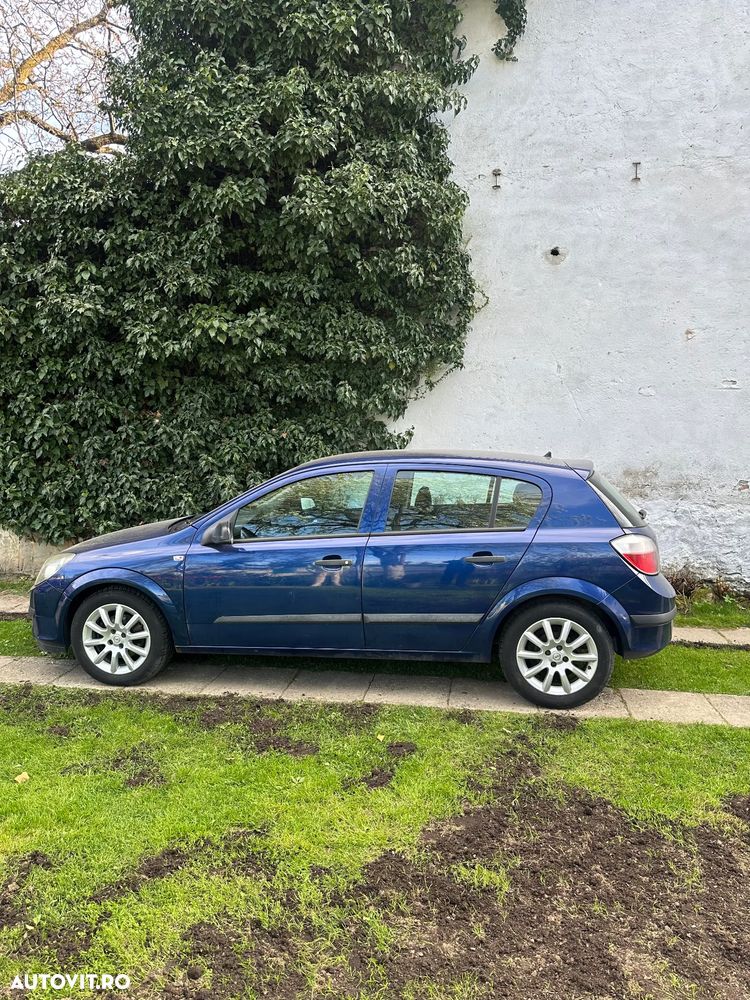 Opel Astra - 2