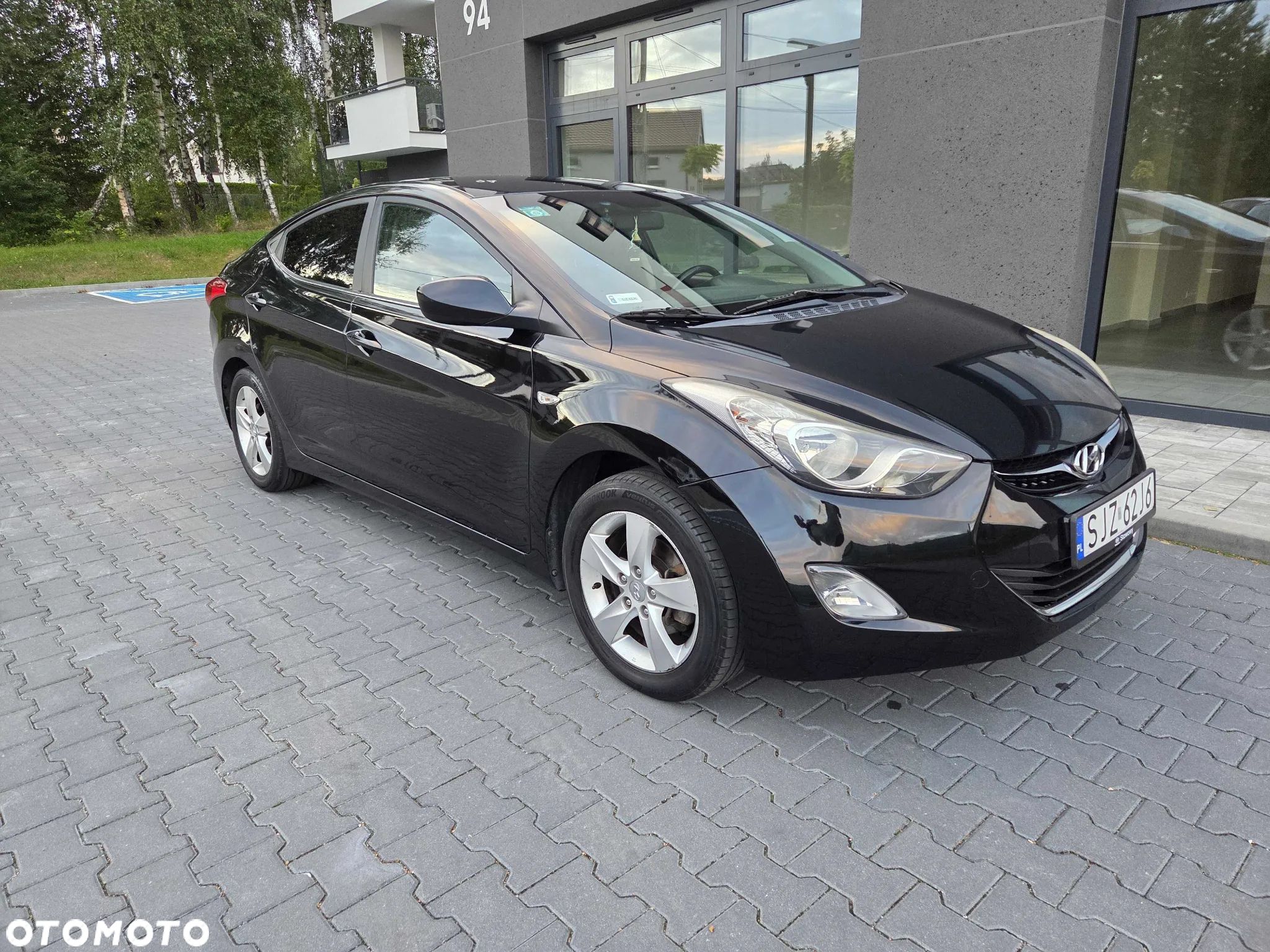 Hyundai Elantra 1.6 Comfort - 1