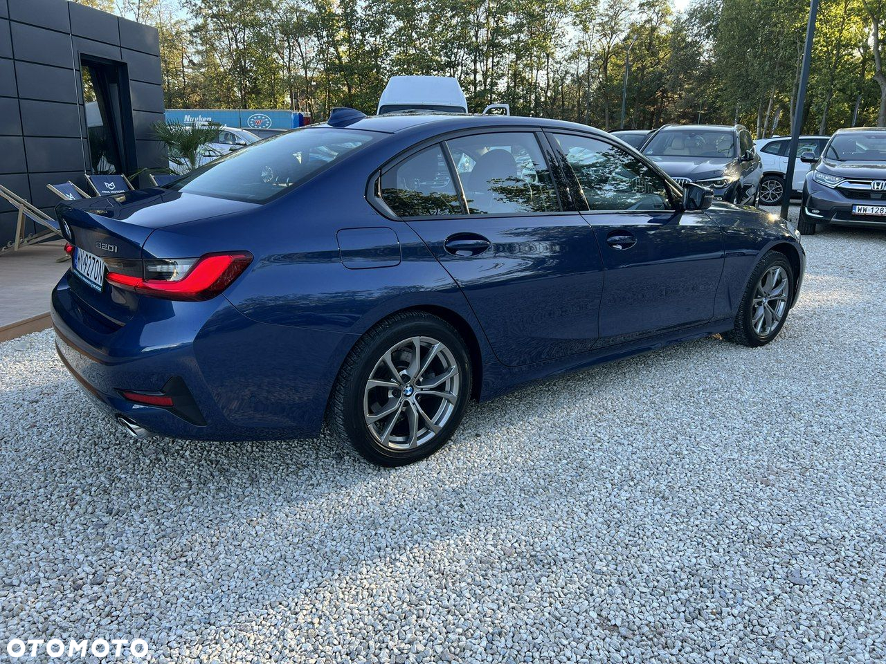BMW Seria 3 320i Sport Line - 32
