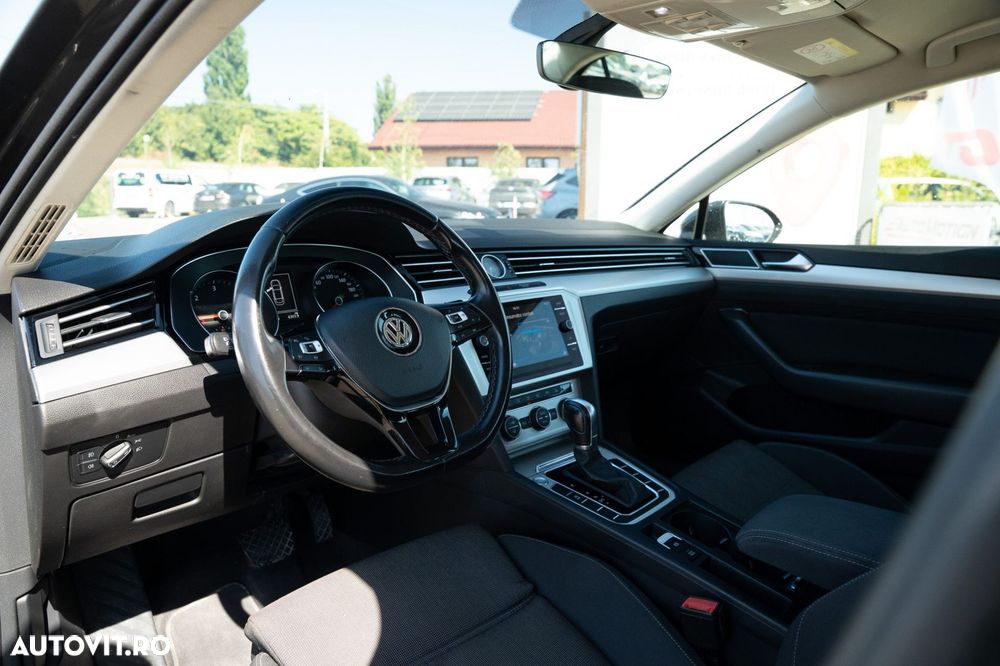 Volkswagen Passat 2.0 TDI DSG Comfortline - 7