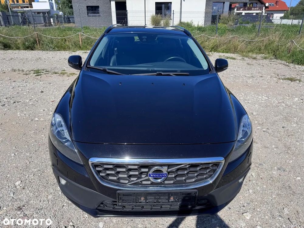 Volvo V40 Cross Country - 4