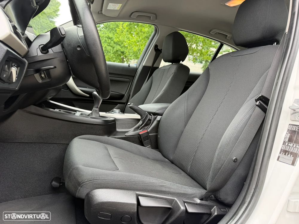 BMW 118 i Sport Line - 22