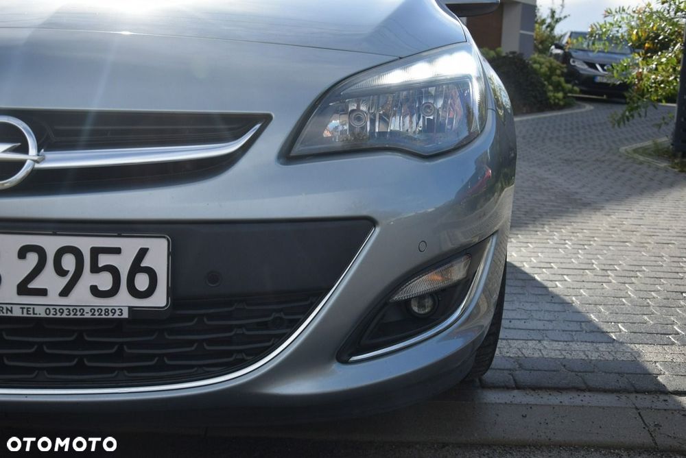 Opel Astra 1.4 Turbo Exklusiv - 6