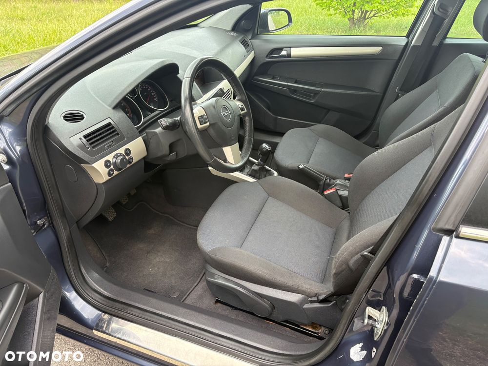 Opel Astra 1.6 Color Edition - 18