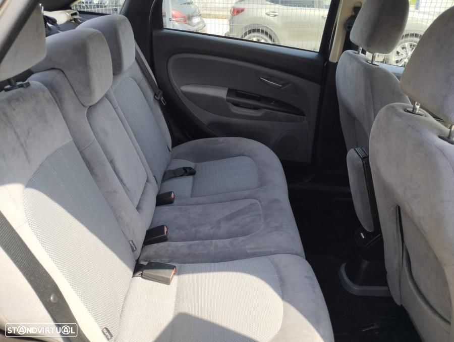 Fiat Linea 1.6 M-Jet Emotion - 9