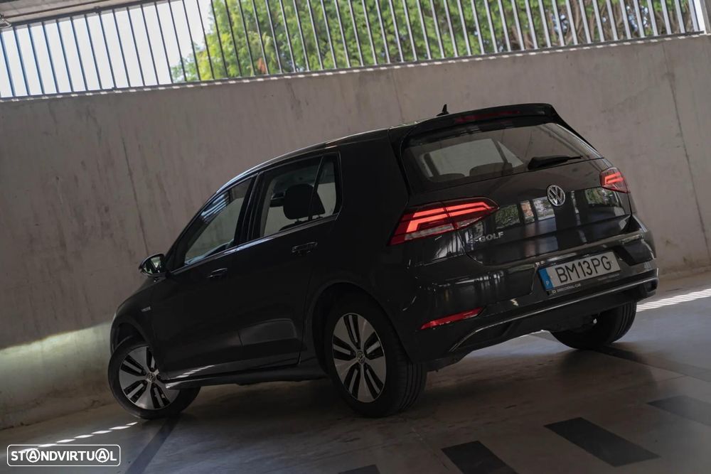 VW e-Golf AC/DC - 10