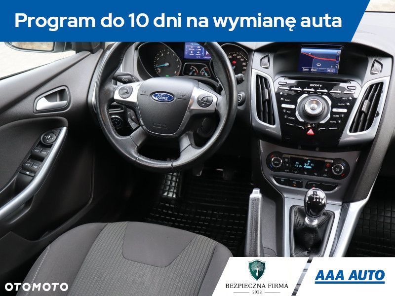 Ford Focus - 8
