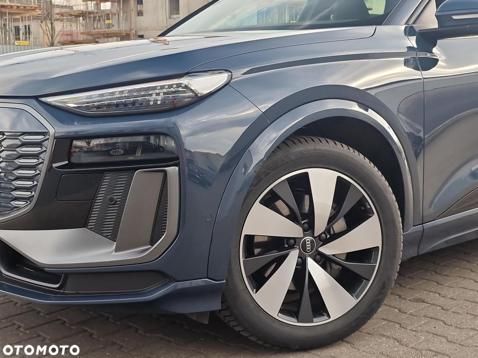 Audi Q6 e-tron - 28