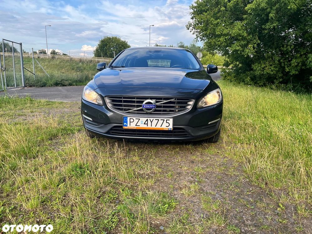 Volvo V60 D3 Momentum - 9