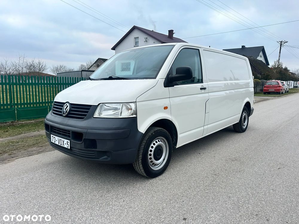 Volkswagen Transporter - 1