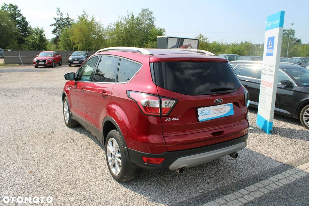 Ford Kuga - 8