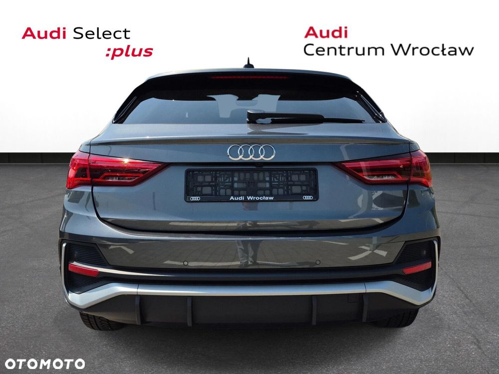 Audi Q3 Sportback - 5