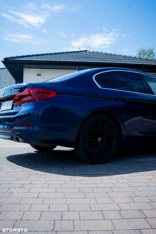 BMW Seria 5 530d xDrive Sport Line - 12