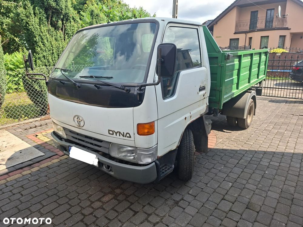 Toyota Dyna 150 - 1