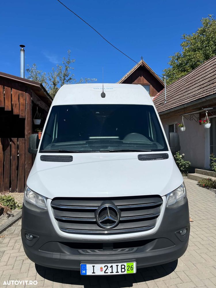 Mercedes-Benz Sprinter - 9