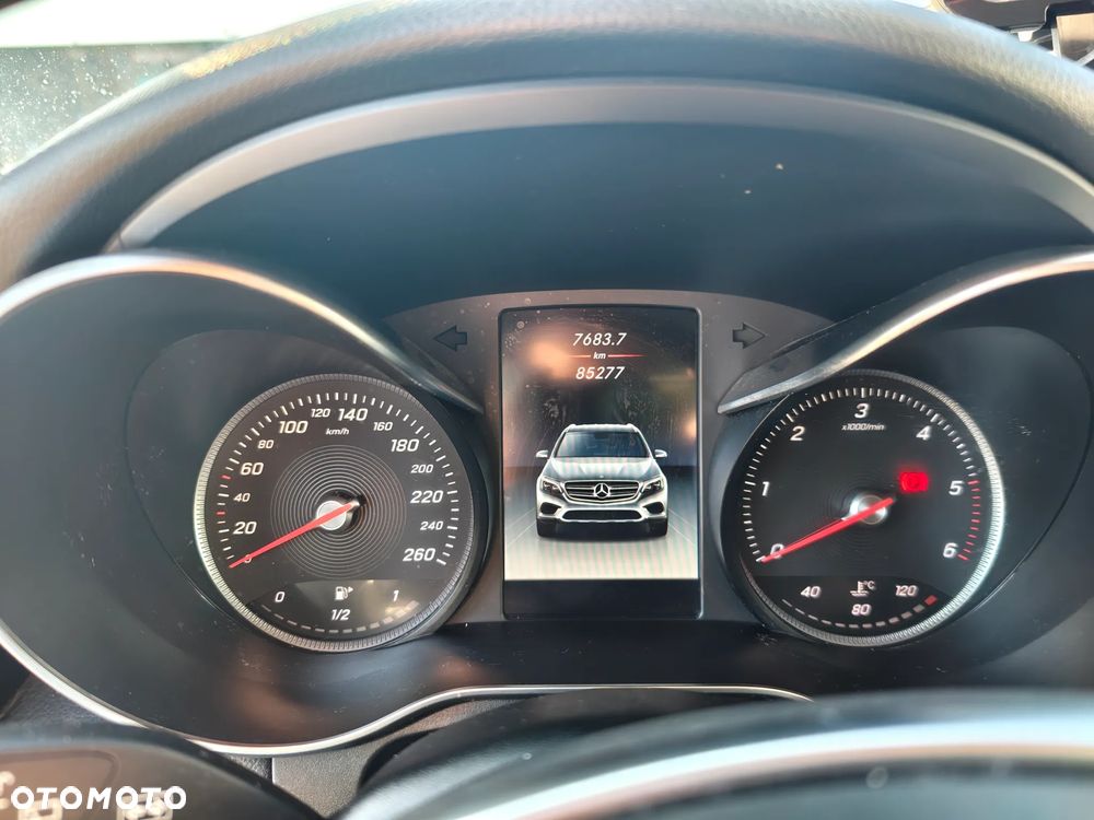 Mercedes-Benz GLC 220 d 4-Matic - 19
