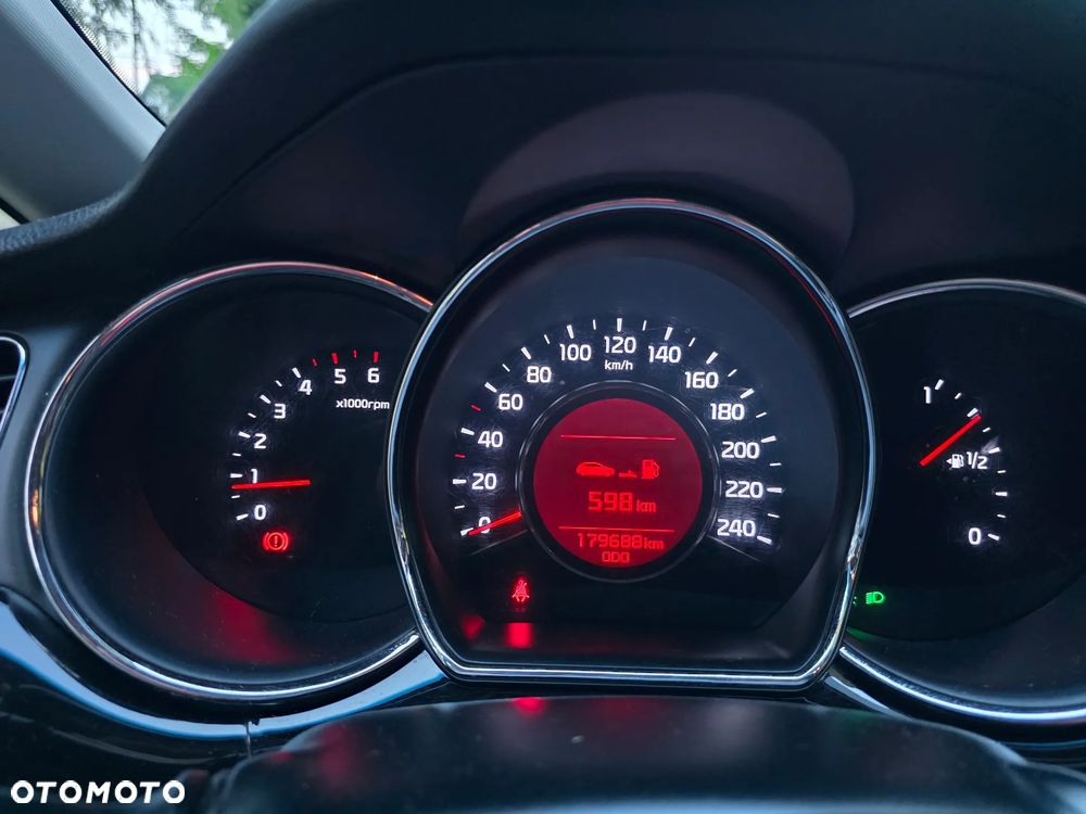 Kia Ceed 1.6 CRDi L - 10