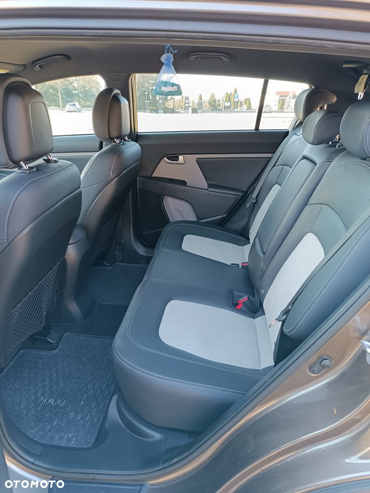 Kia Sportage 1.6 GDI Business Line L 2WD - 26