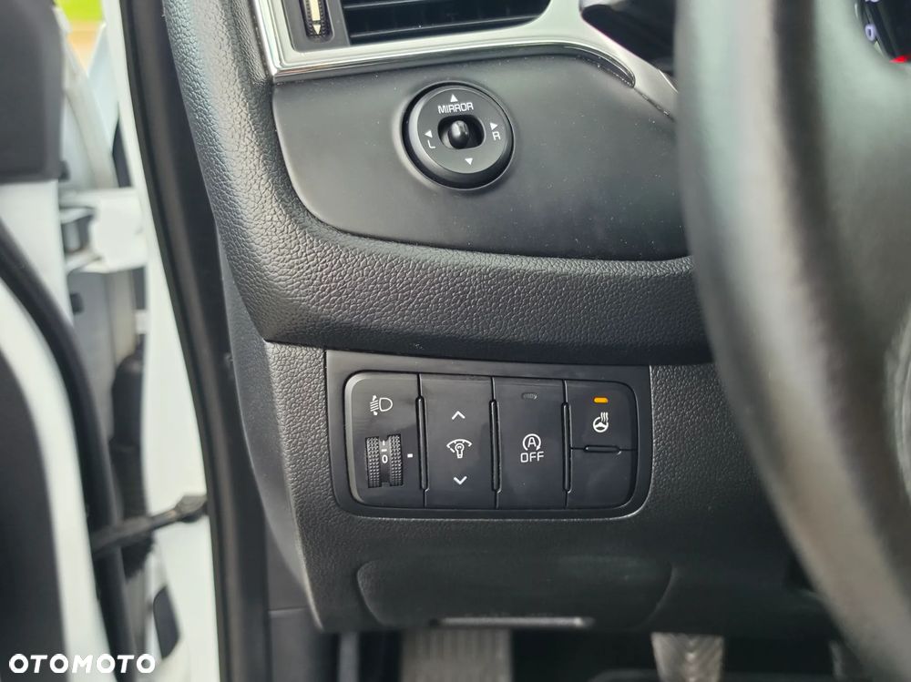Kia Ceed 1.6 GDI ISG Platinum Edition - 27