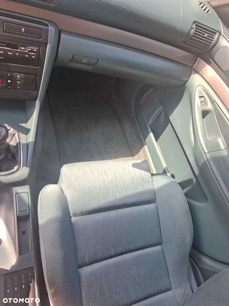 Audi A4 Limousine - 7