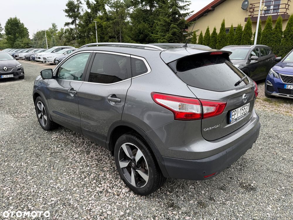 Nissan Qashqai 1.6 DIG-T N-Connecta - 16