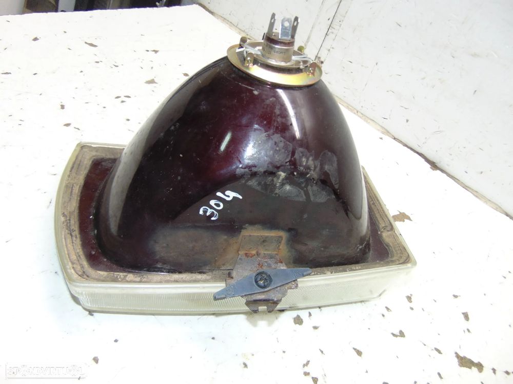 Peugeot 304 farol - 5