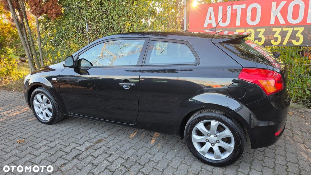 Kia Ceed - 24