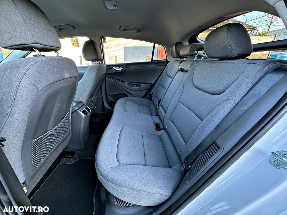 Hyundai IONIQ Plug-in-Hybrid 1.6 GDI Style - 6