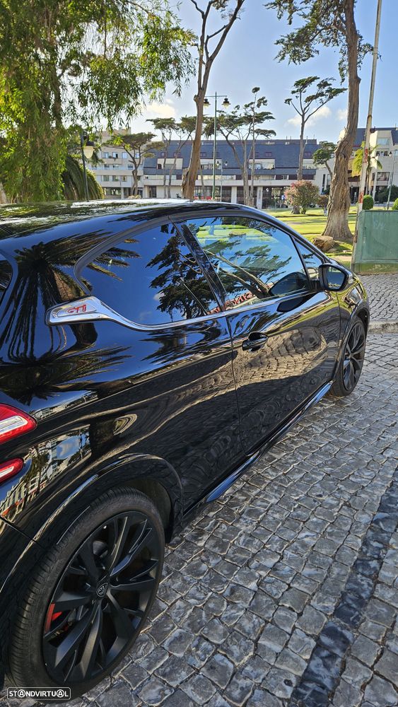 Peugeot 208 1.6 THP GTi - 2