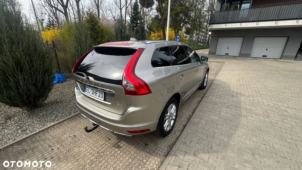 Volvo XC 60 D4 Geartronic Summum - 9