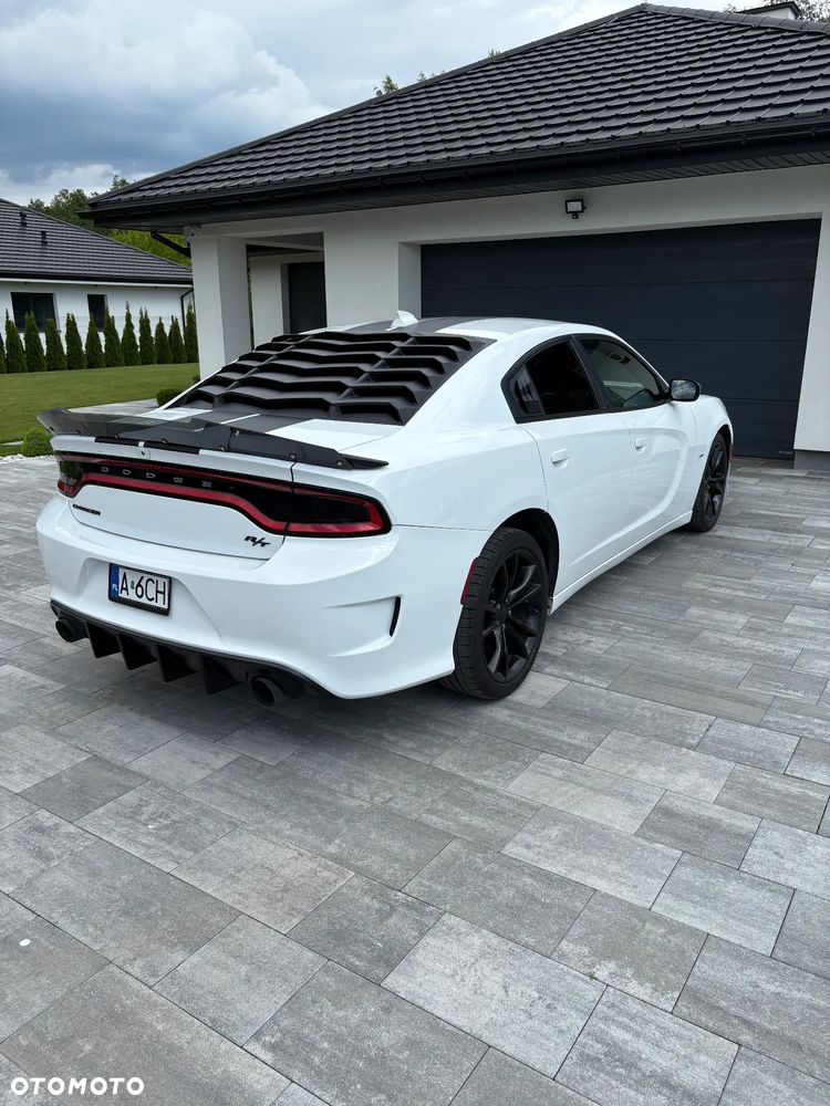 Dodge Charger 5.7 R/T - 10
