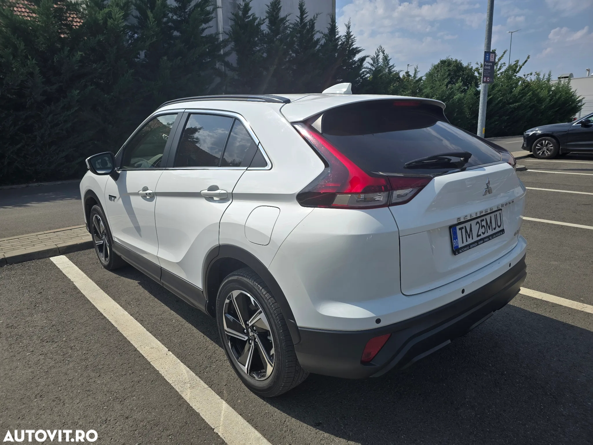 Mitsubishi Eclipse-Cross Plug-In Hybrid 4WD Basis - 3