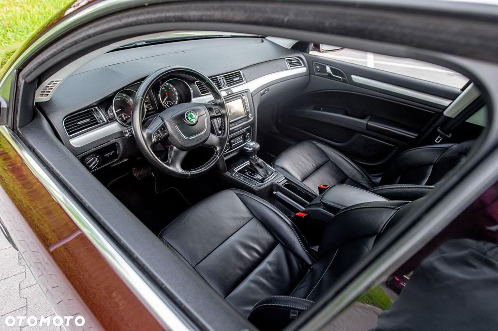 Skoda Superb 1.8 TSI DSG Exclusive - 17
