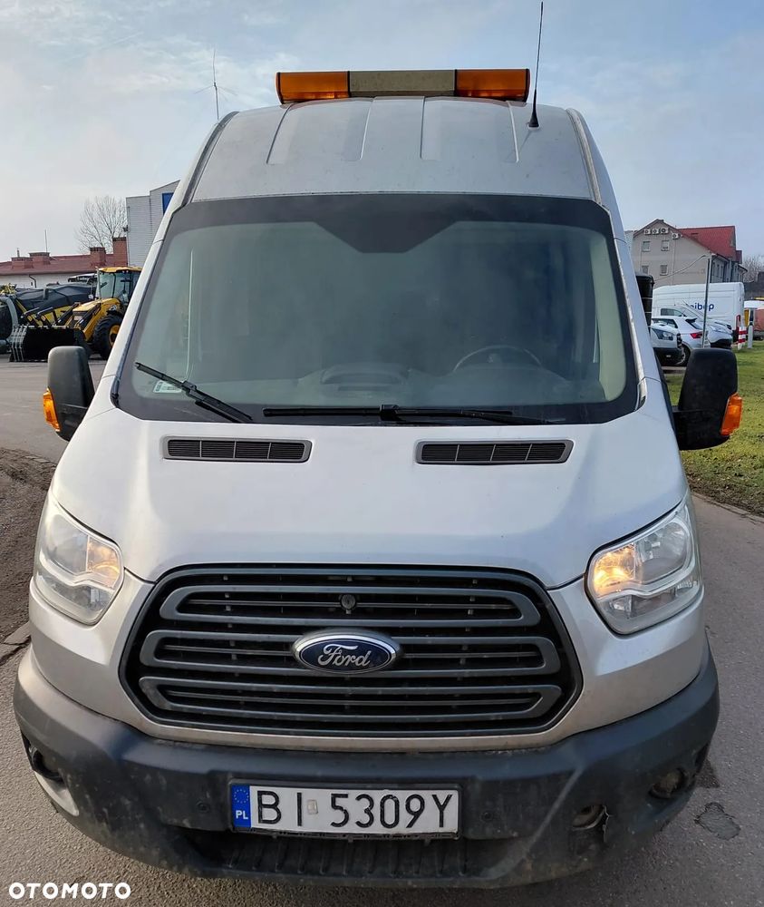 Ford Transit - 1