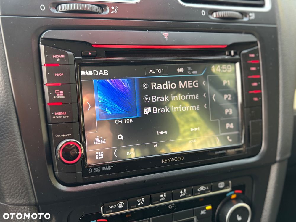 Volkswagen Golf 2.0 TDI DPF Highline - 24