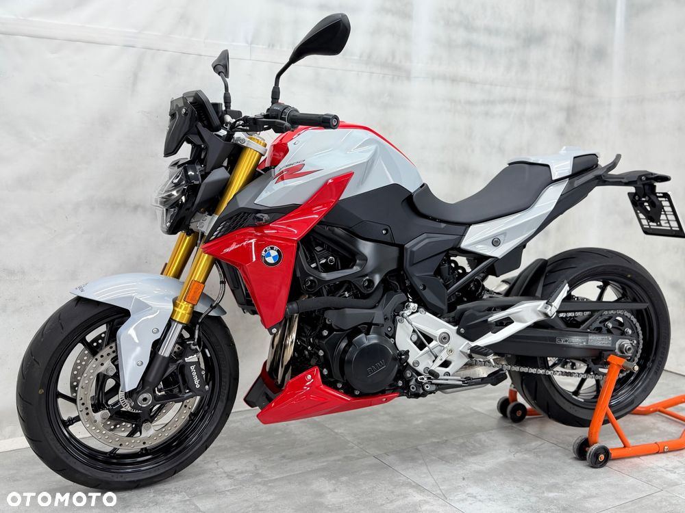 BMW F - 6