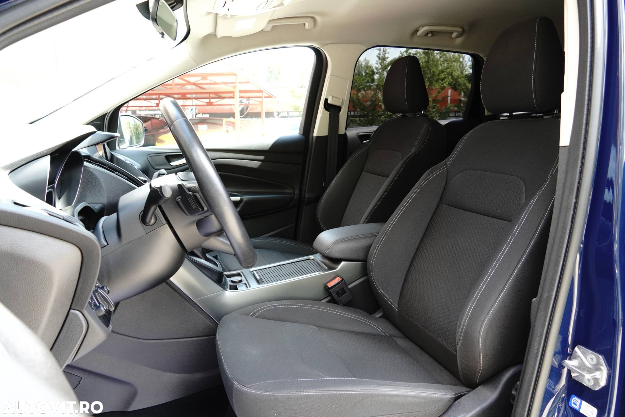Ford Kuga - 12