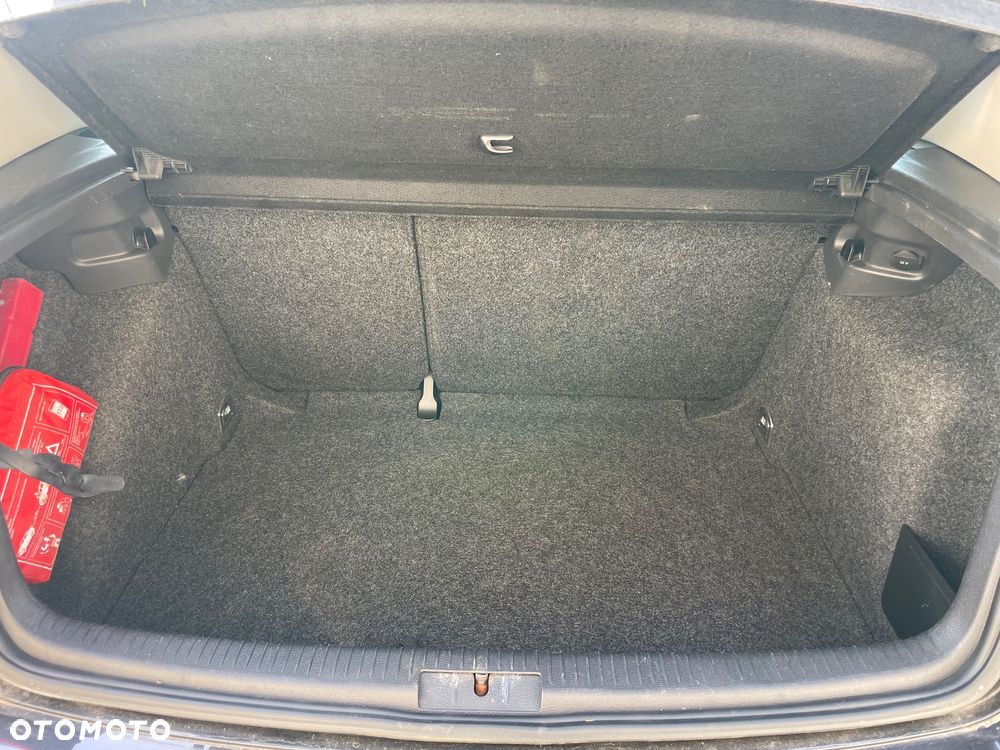 Volkswagen Golf 2.0 FSI Individual - 22