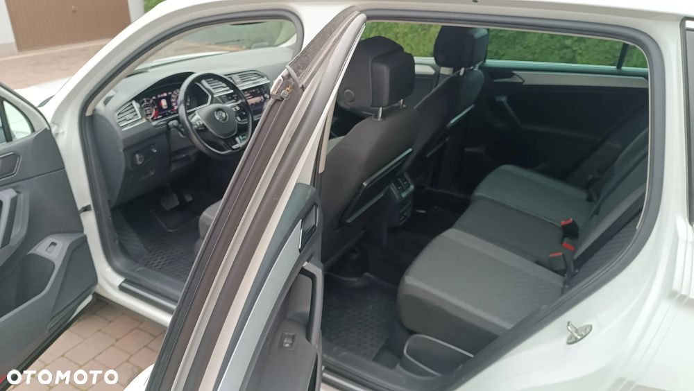 Volkswagen Tiguan - 14