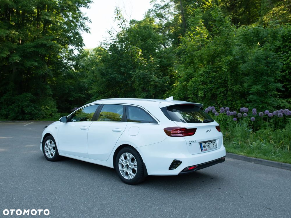 Kia Ceed 1.5 T-GDI M - 10