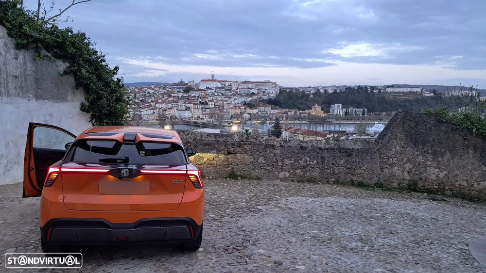 MG MG4 64 kWh Luxury - 19