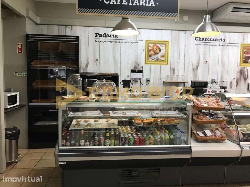OPORTUNIDADE ÚNICA , SUPERMERCADO 'CHAVE NA MÃO' ,TOTALMENTE EQUIPA... - Grande imagem: 4/17