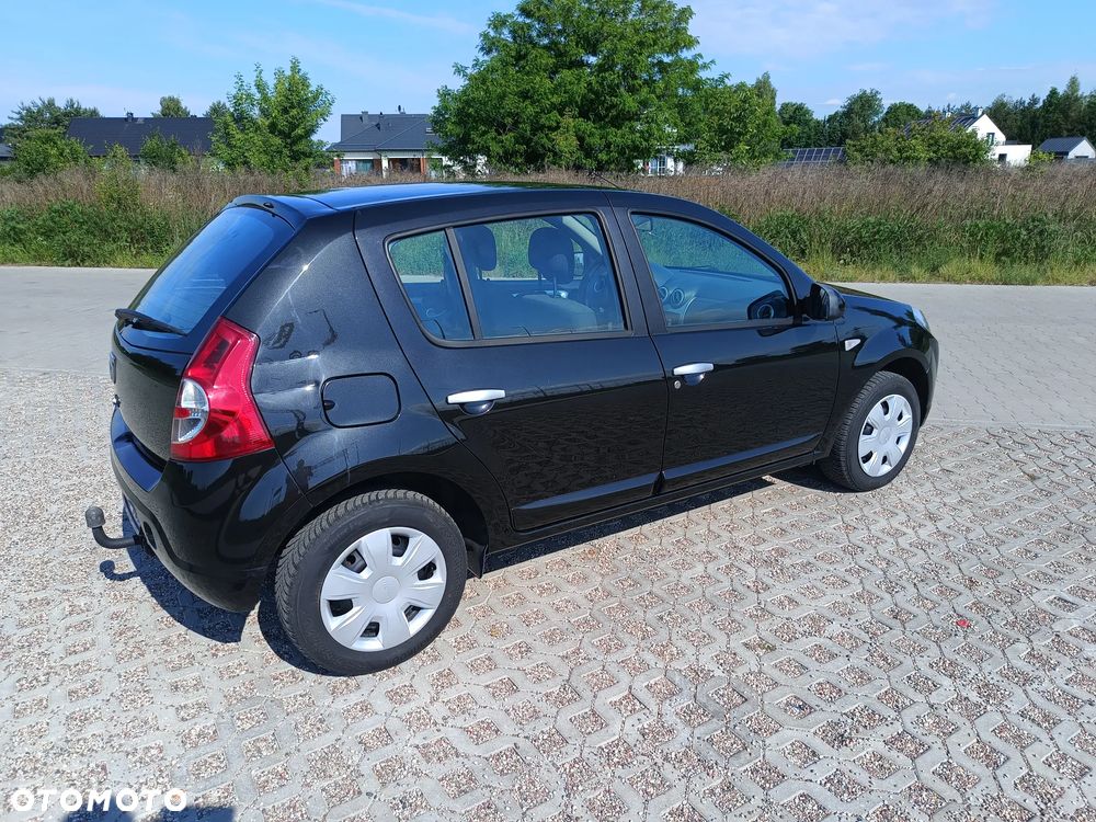 Dacia Sandero 1.6 Laureate - 10