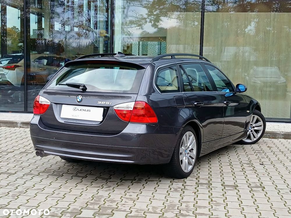 BMW Seria 3 - 12