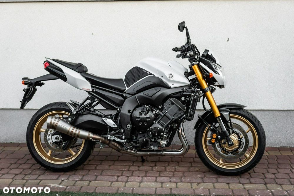 Yamaha FZ - 4