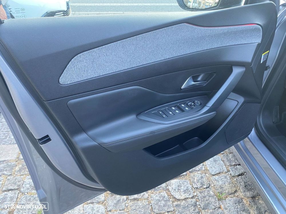 Peugeot 308 1.2 PureTech Allure Full LED - 15