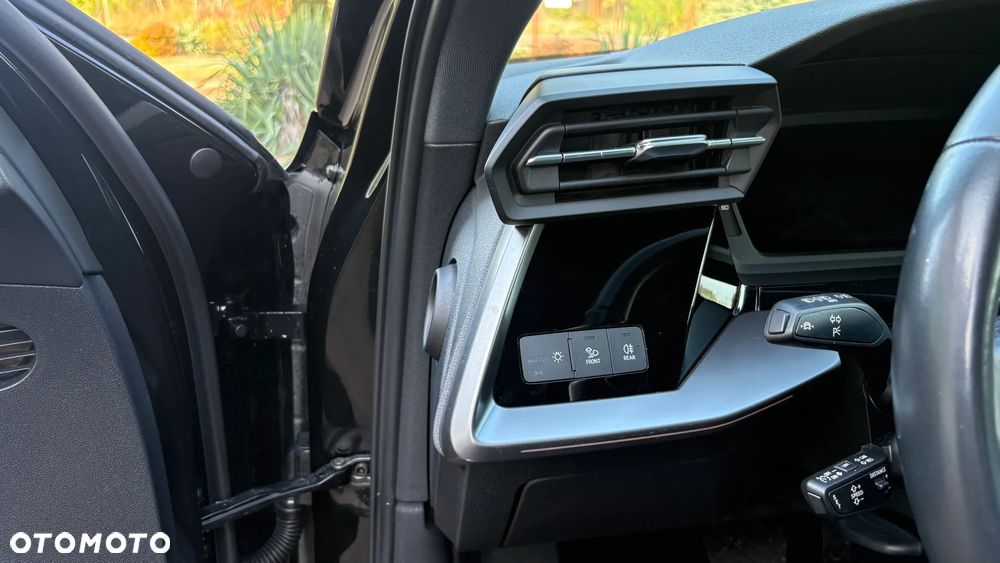 Audi A3 Limousine 35 TFSI mHEV S tronic - 17