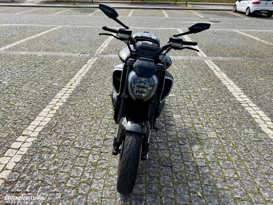 Ducati Diavel V4 Thrilling Black - 10
