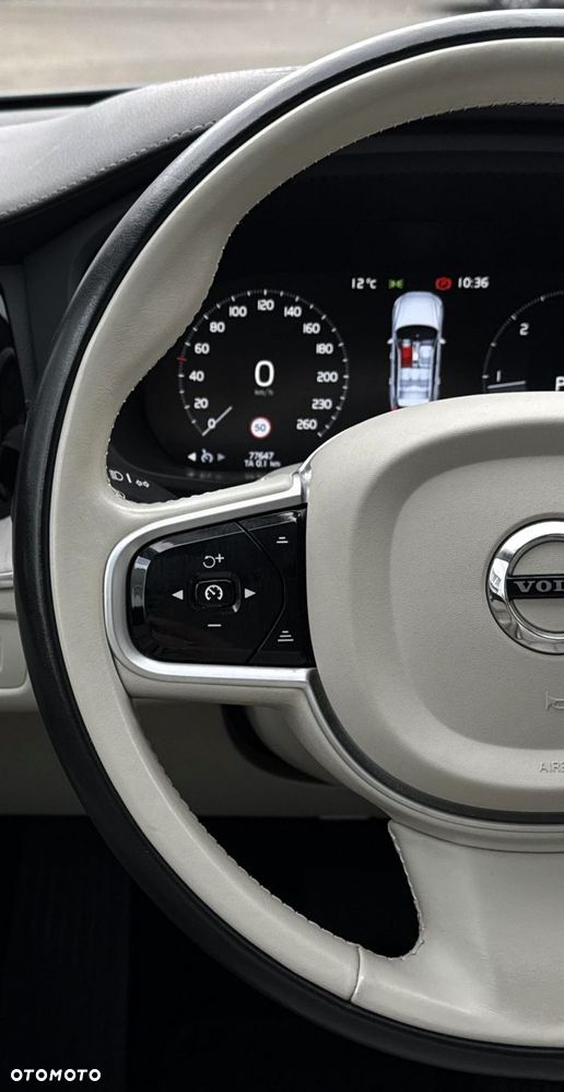 Volvo XC 60 - 13