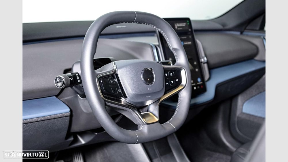 Volvo EX30 69 kWh Single Motor Extended Range Plus - 11